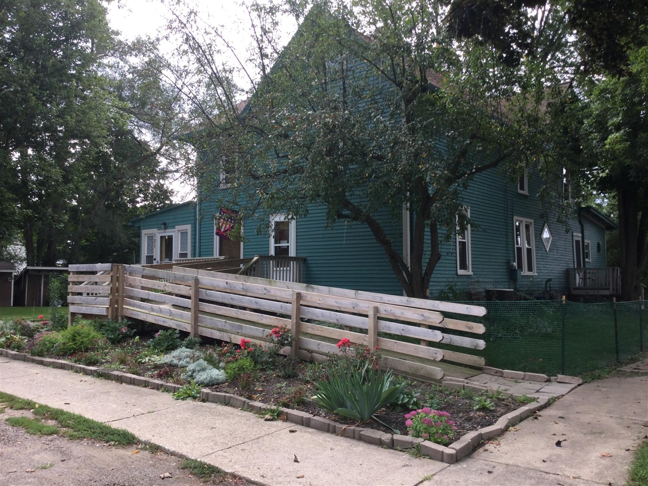 121 W State Street Property Photo 4