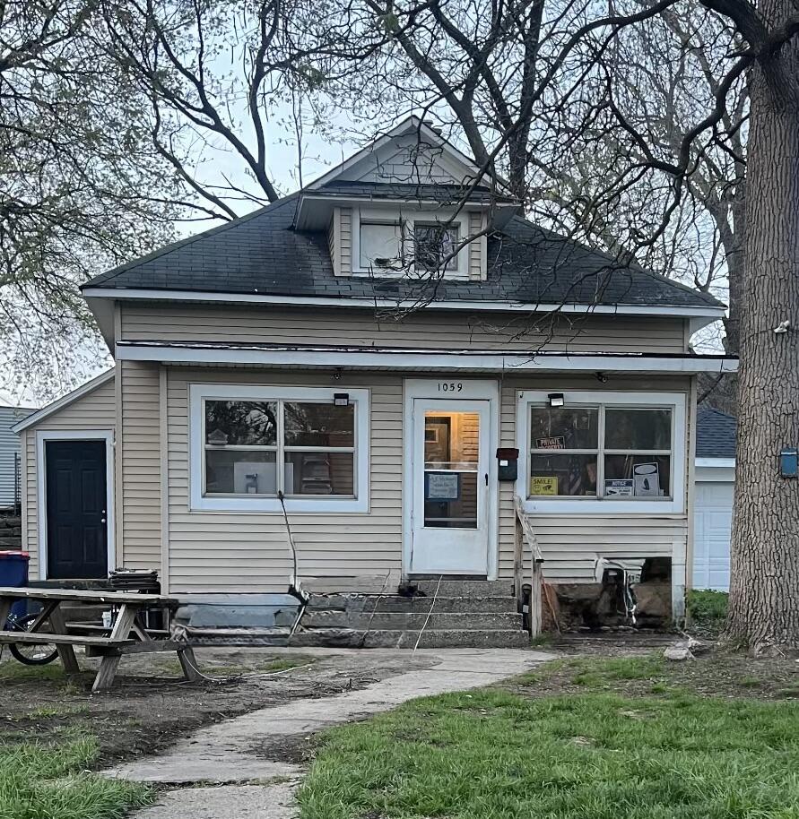 1059 Sherman Street Property Photo 1