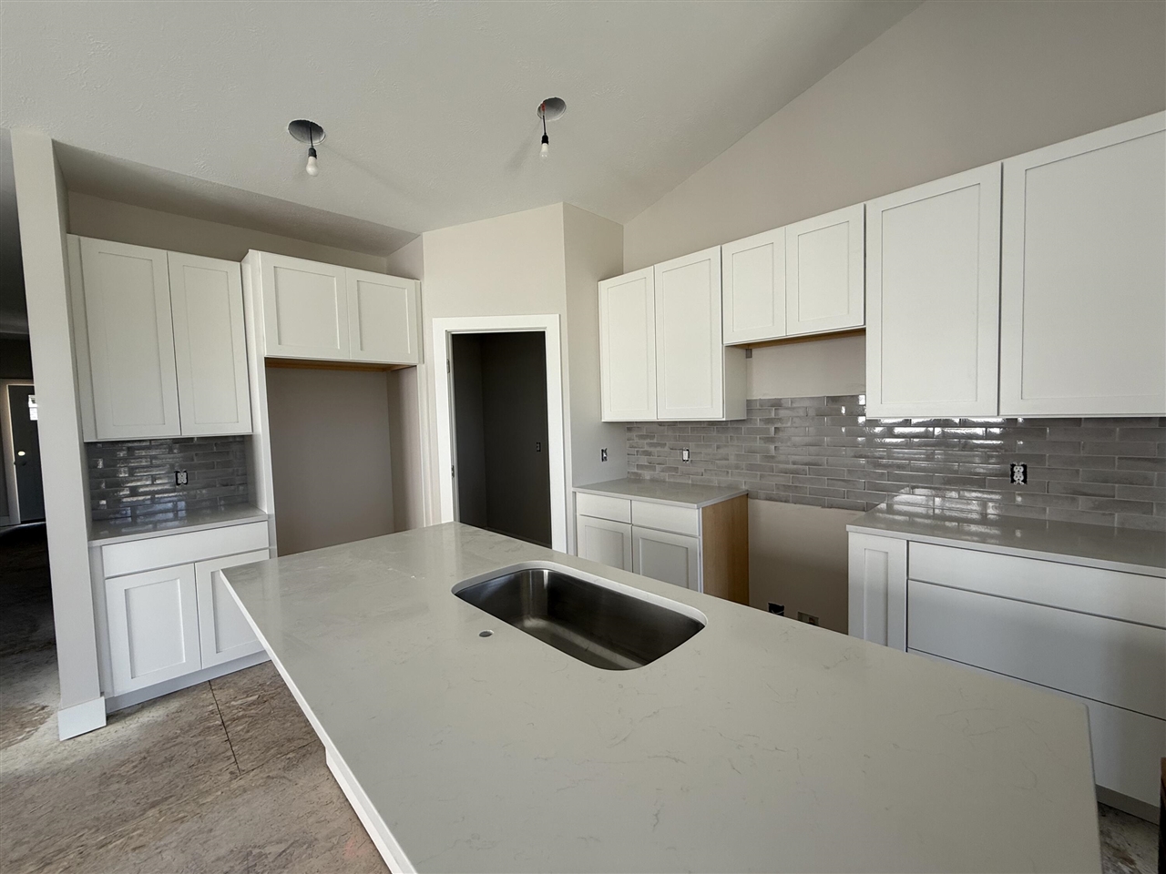 1615 Eagle View Trail Property Photo 6