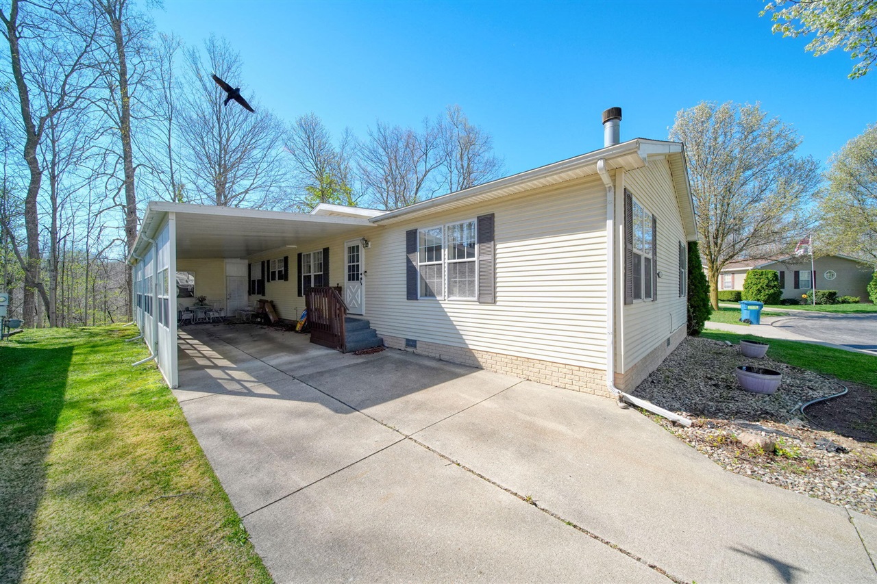 448 Raisin River Drive Property Photo 1