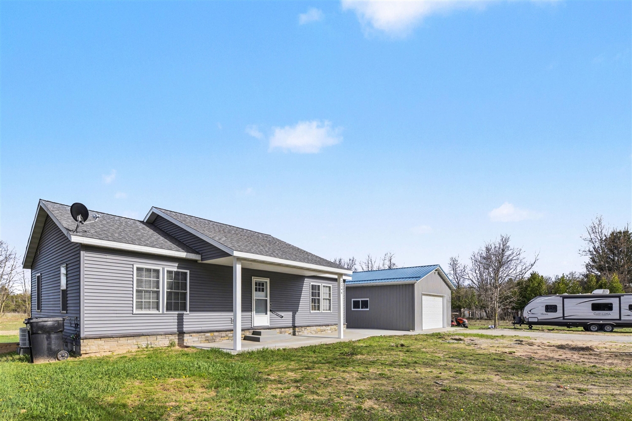 2346 W Madison Road Property Photo 1