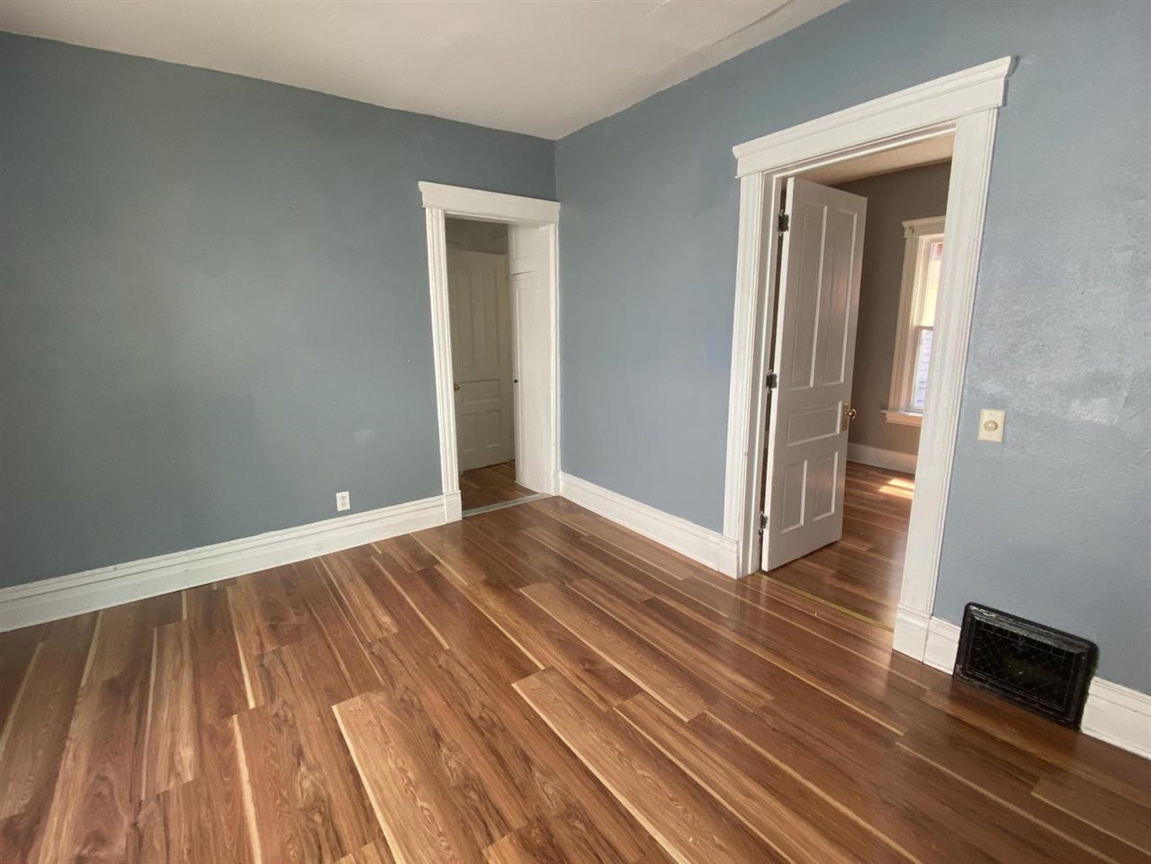 417 Locust Street Property Photo 13