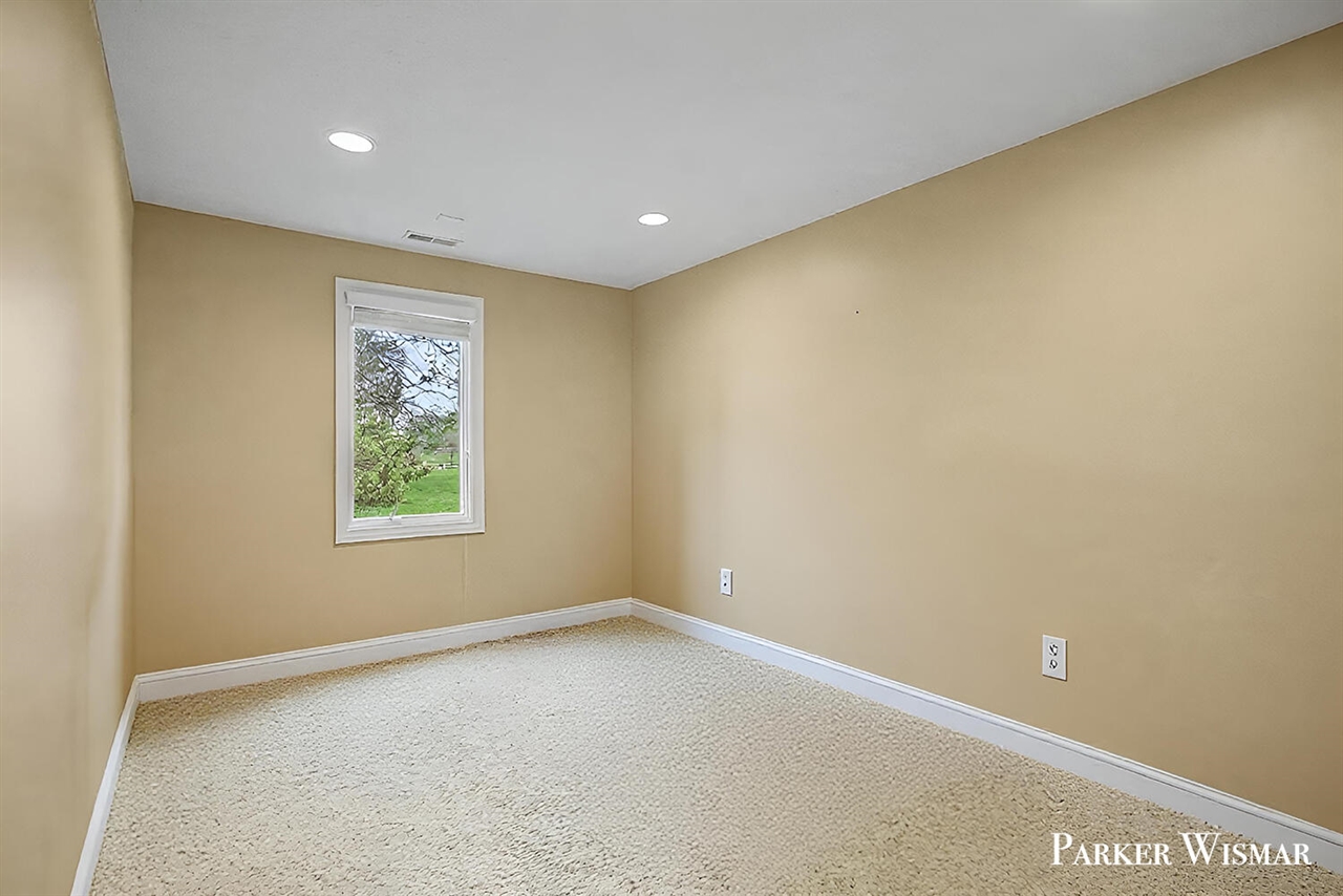 2661 Village Circle Property Photo 27