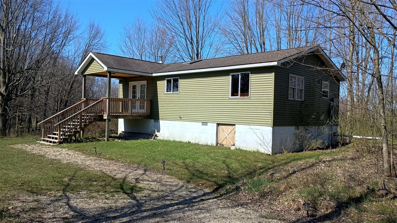 3607 E Hansen Road Property Photo 5