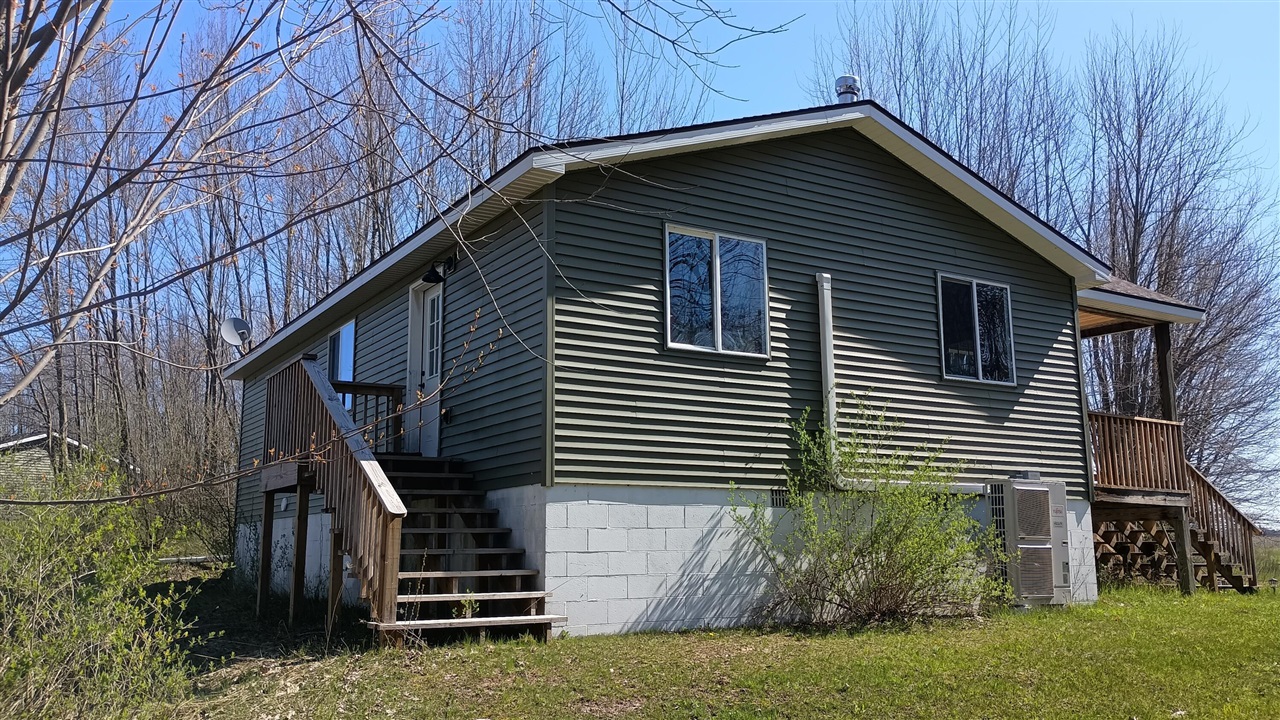 3607 E Hansen Road Property Photo 6