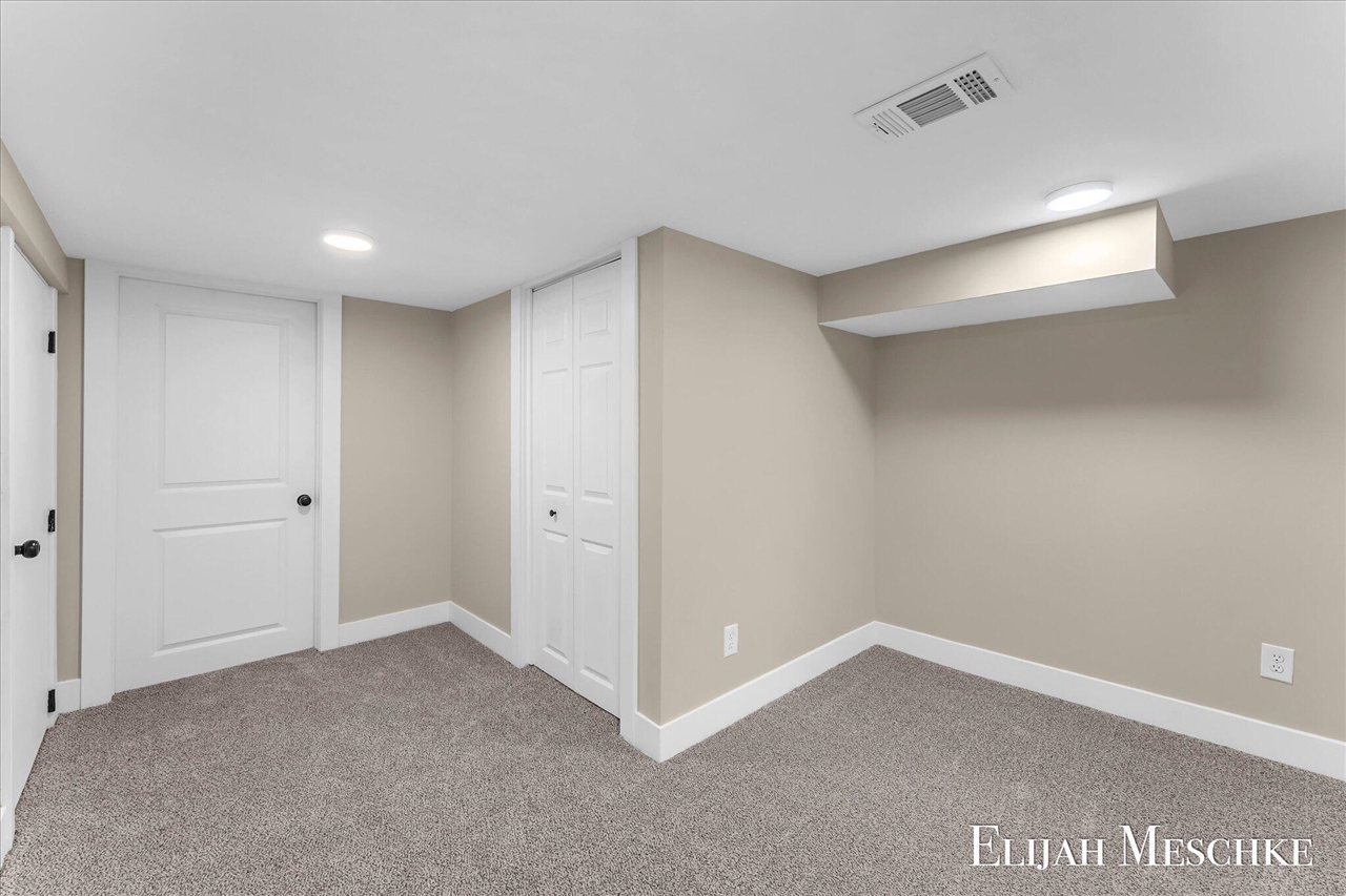 10463 Poplar Drive Property Photo 32