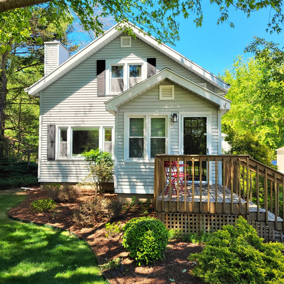 8605 East Property Photo 1