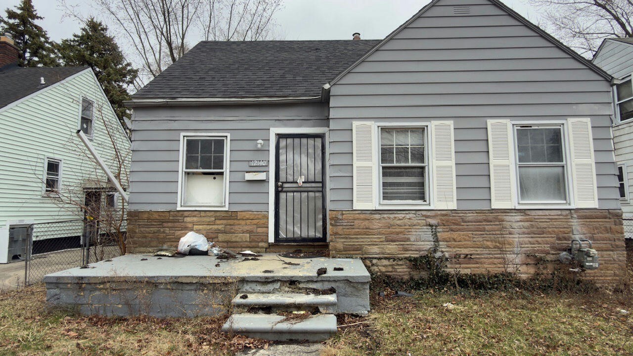 12140 Wayburn Street Property Photo 2