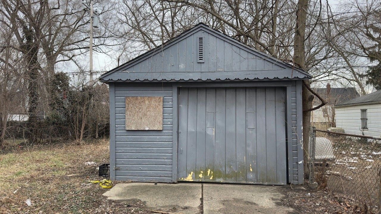 12140 Wayburn Street Property Photo 4