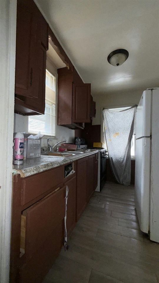 12140 Wayburn Street Property Photo 8