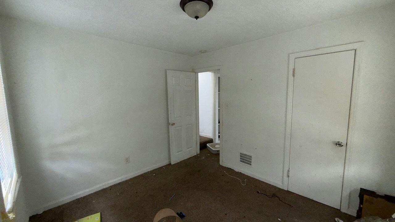 12140 Wayburn Street Property Photo 13