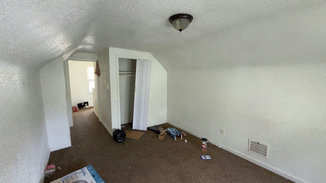 12140 Wayburn Street Property Photo 15