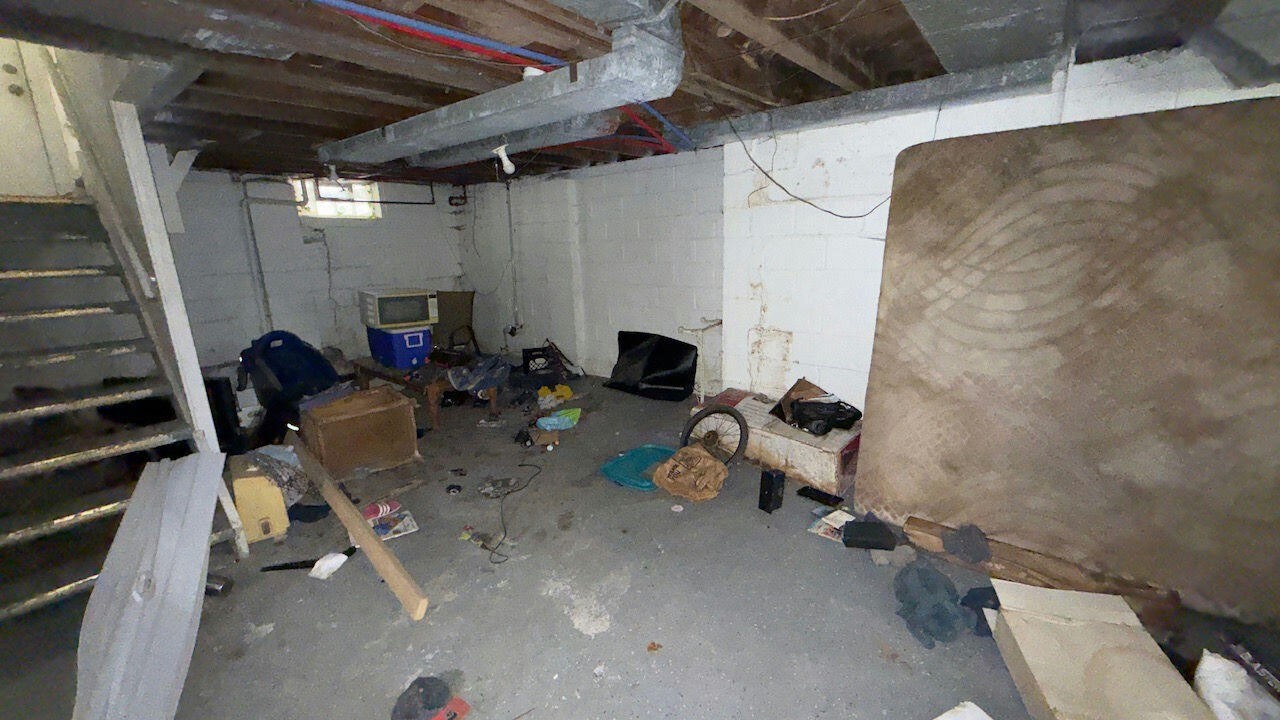 12140 Wayburn Street Property Photo 16