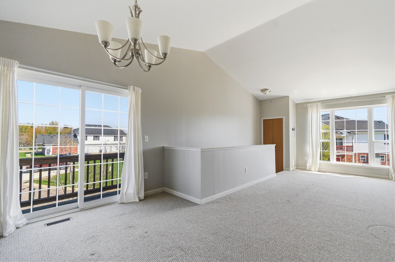 1304 Riversedge Drive Property Photo 8