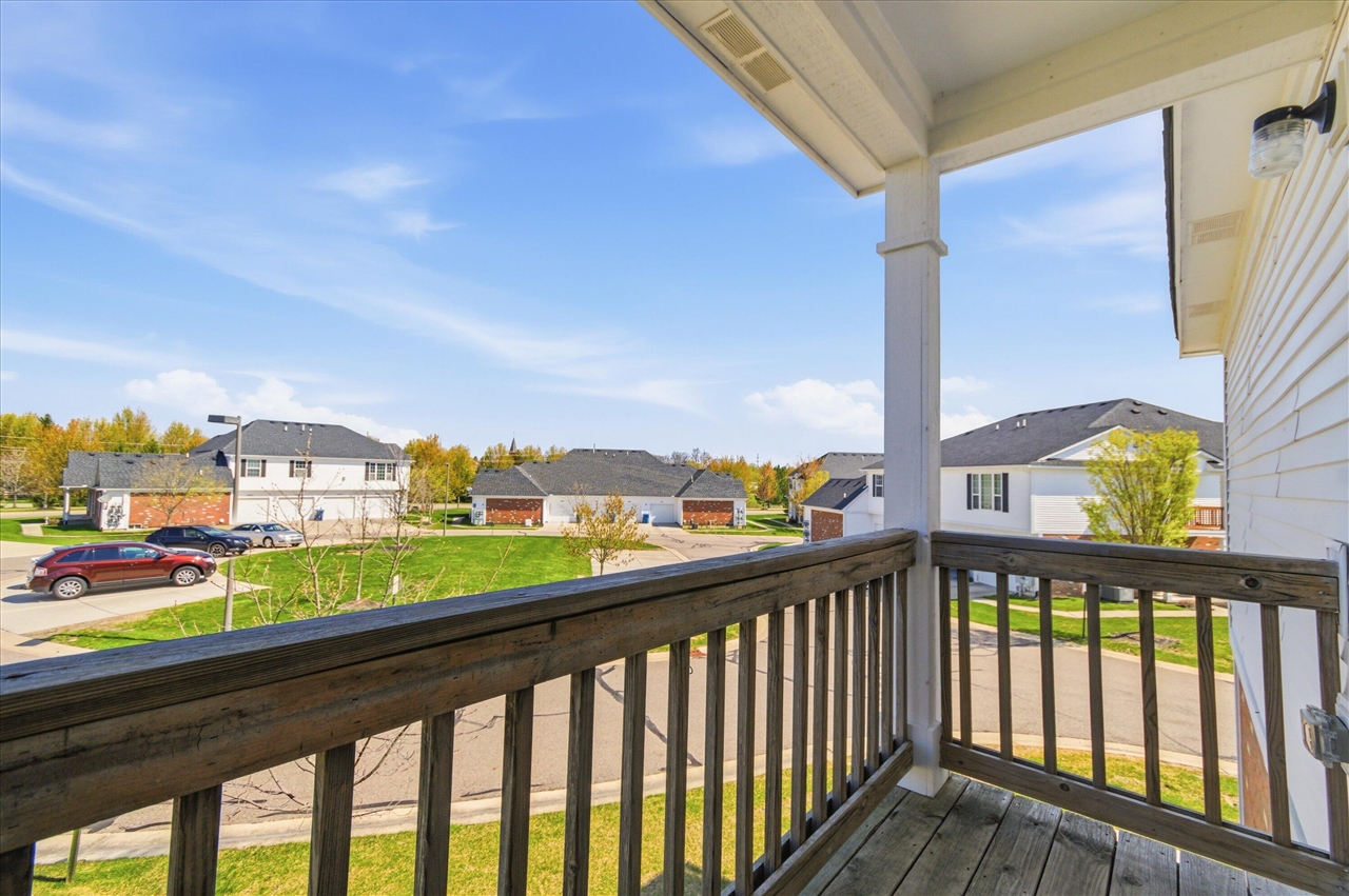 1304 Riversedge Drive Property Photo 9