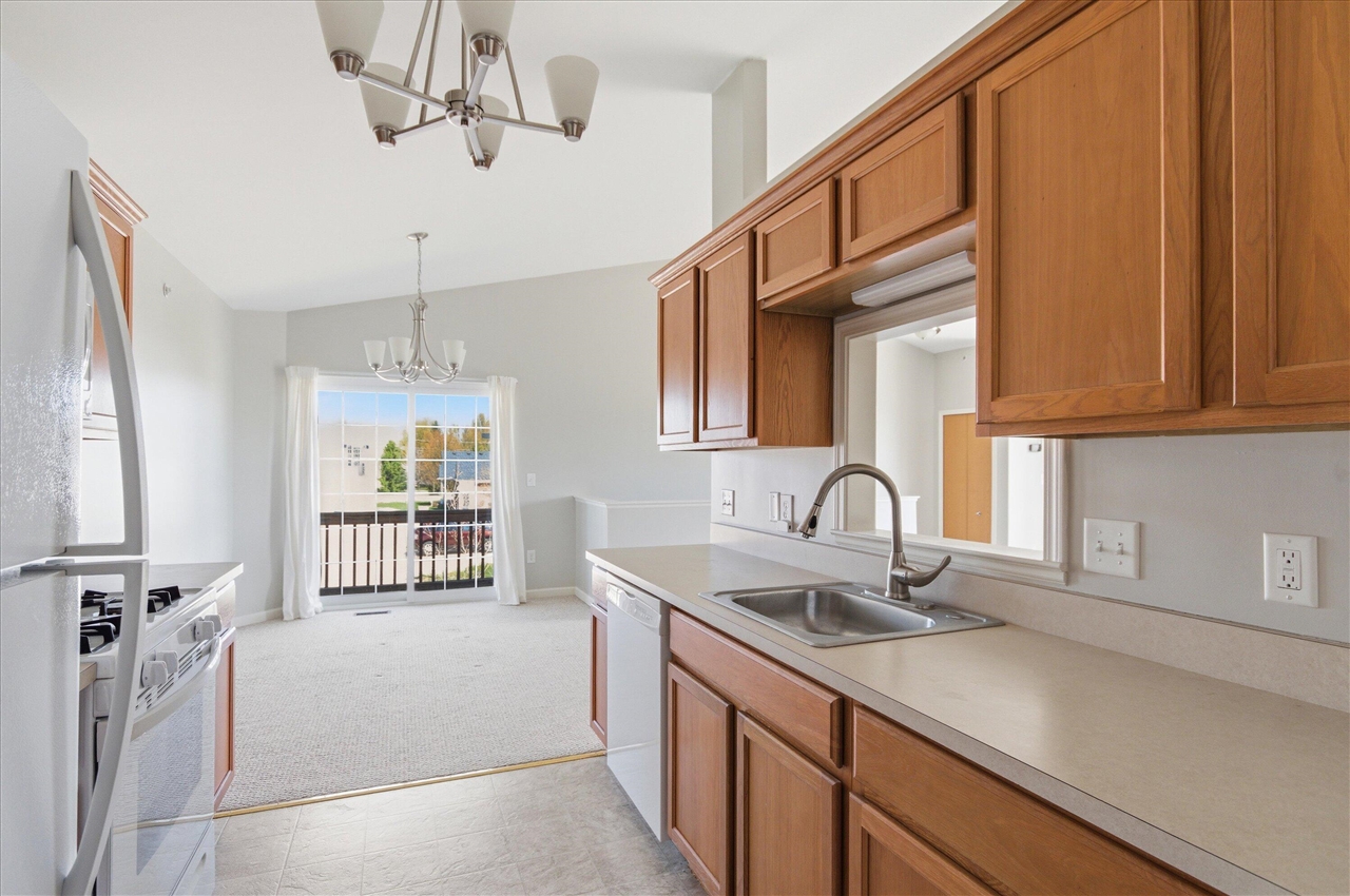 1304 Riversedge Drive Property Photo 14
