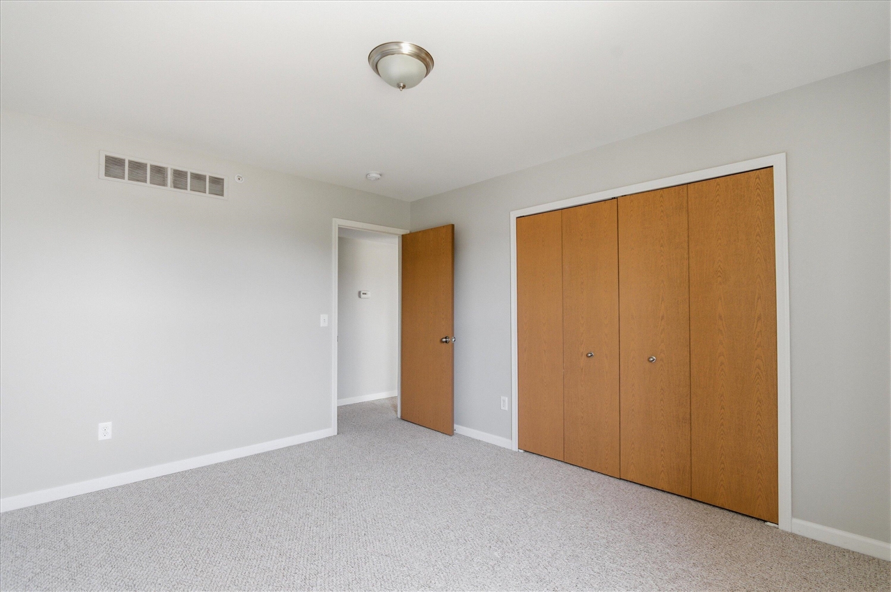 1304 Riversedge Drive Property Photo 27