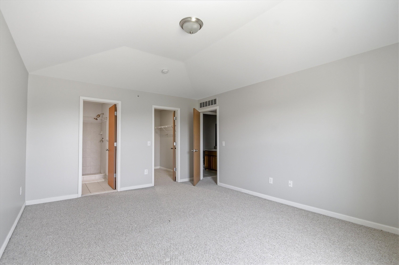 1304 Riversedge Drive Property Photo 32