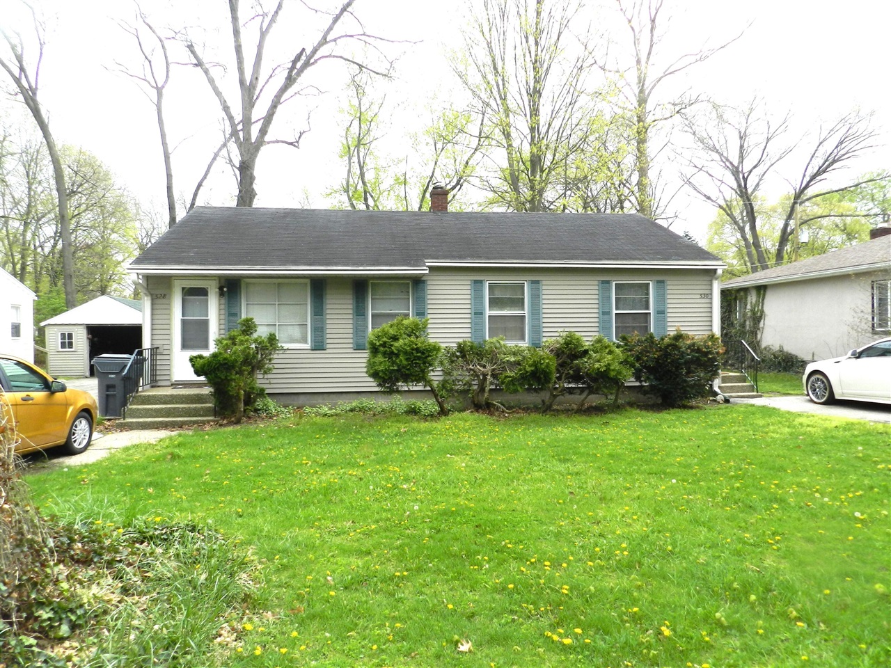 518 & 528 Chippewa Road Property Photo 1