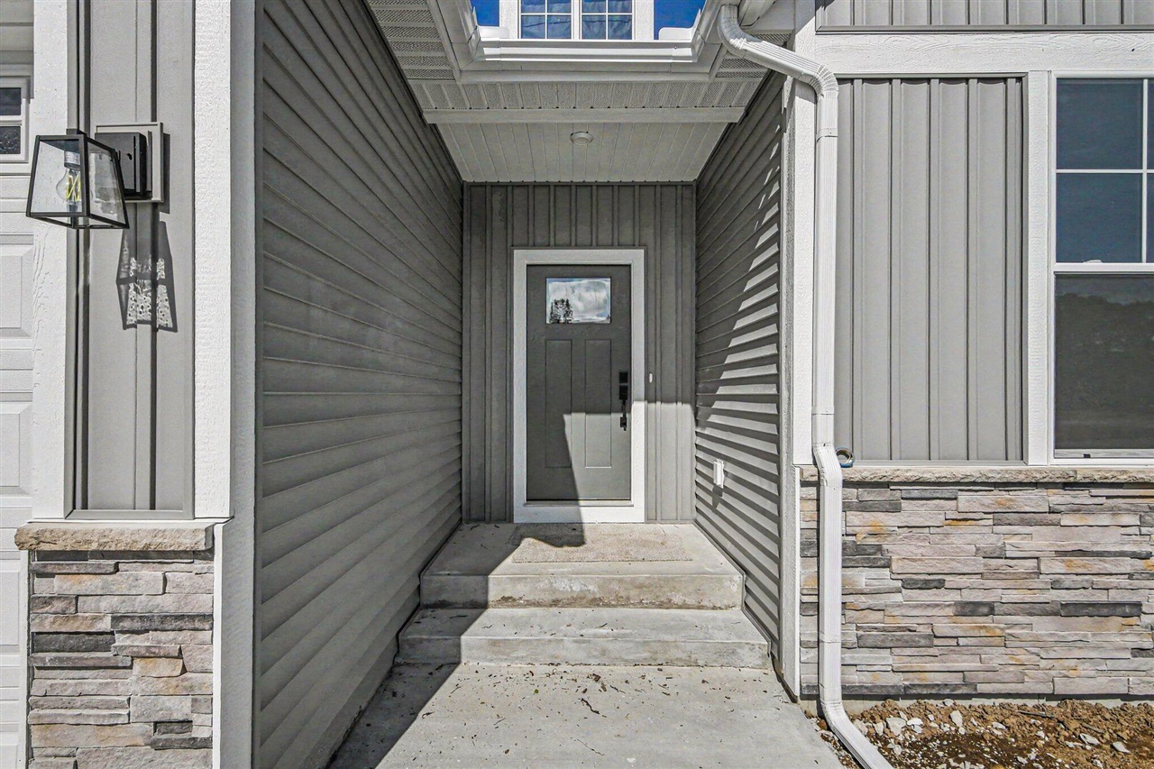 7681 Clementine Avenue Property Photo 4