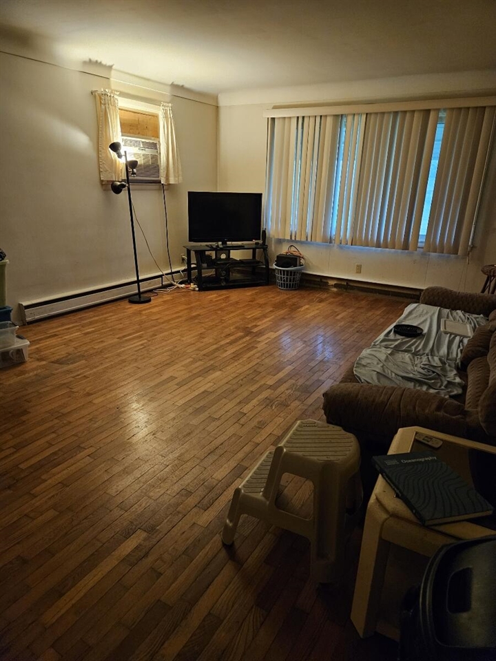 1614 Knapp Avenue Property Photo 2
