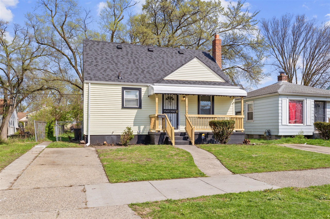 19990 Pinehurst Street Property Photo 1