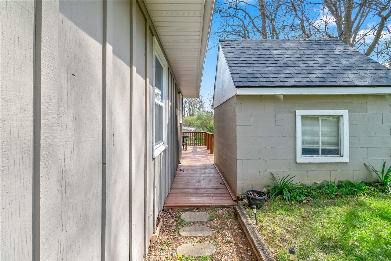 7901 Topinabee Drive Property Photo 24