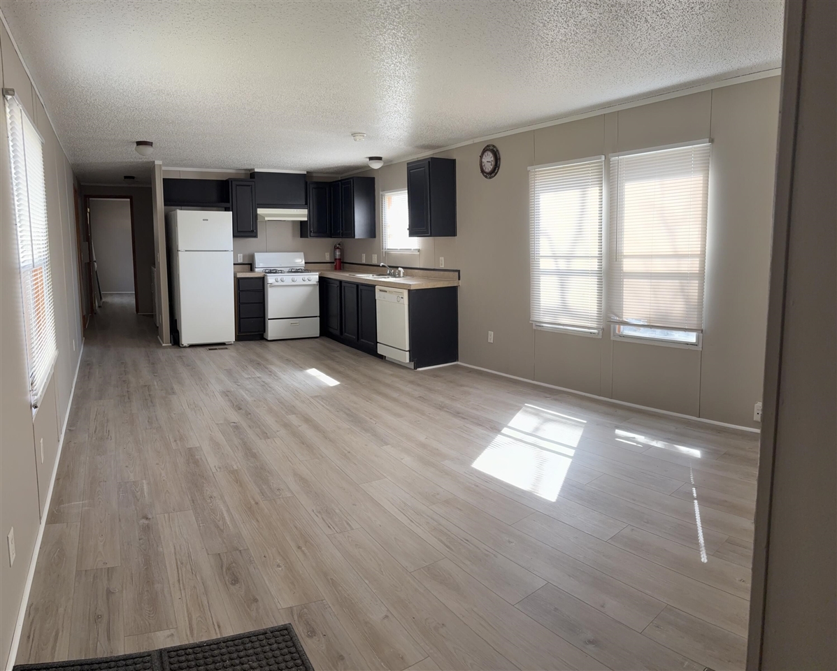 2658 Kitchener Street Property Photo 7
