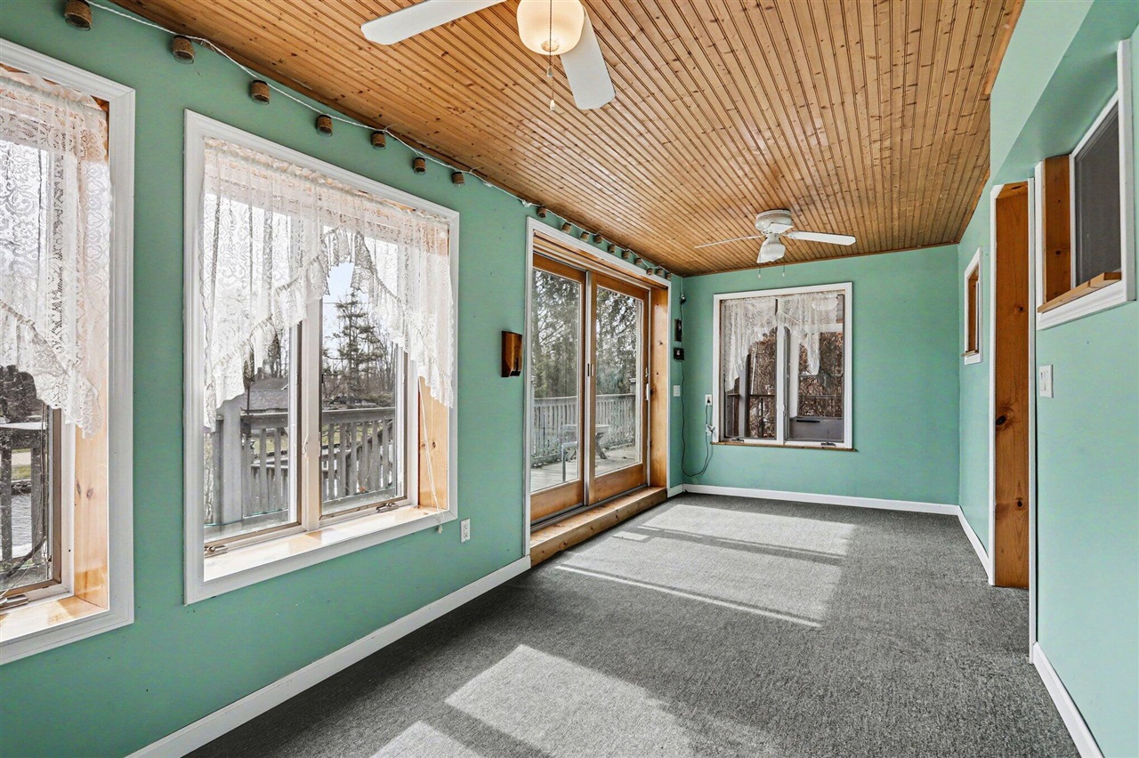 573 River Road Property Photo 13