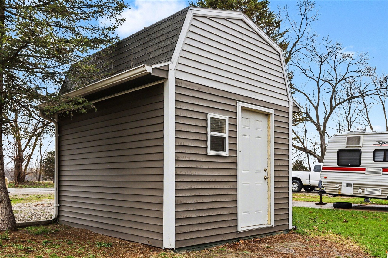 573 River Road Property Photo 24