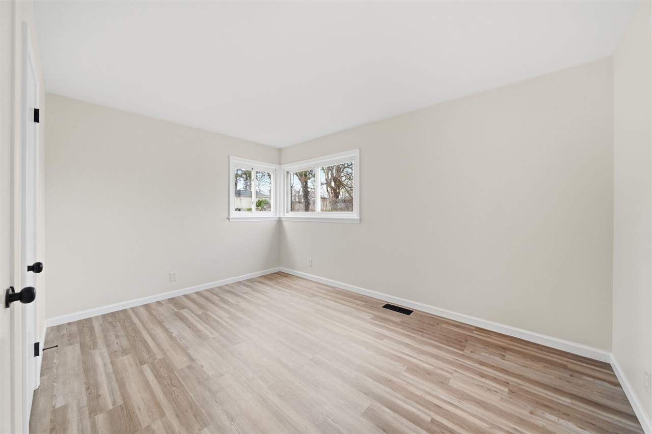 418 S Scott Street Property Photo 13