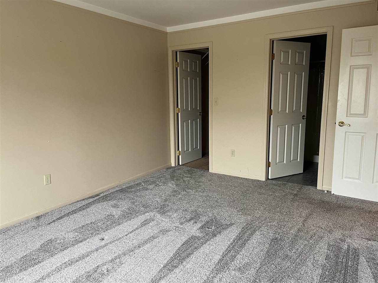 1660 River Road Property Photo 10