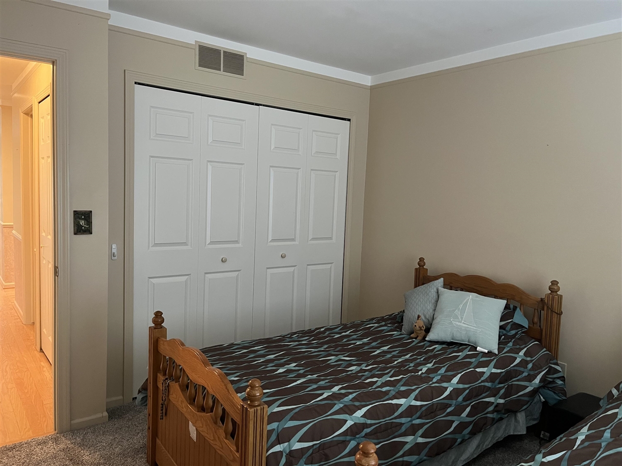 1660 River Road Property Photo 14