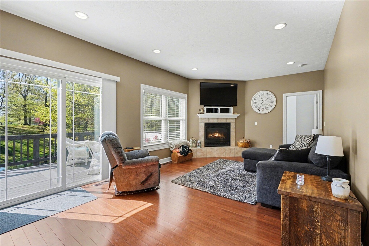 2516 Vanhorn Court Property Photo 8
