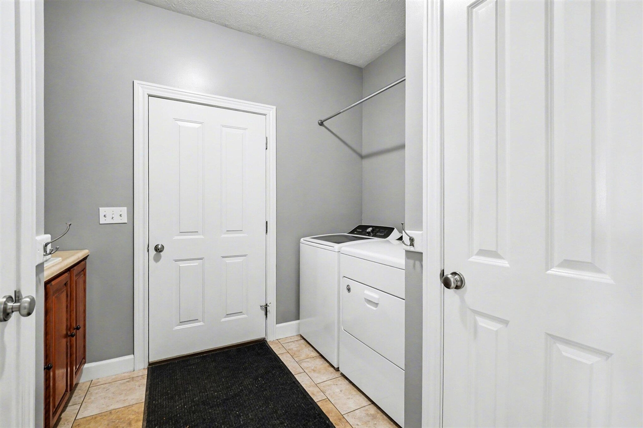 2516 Vanhorn Court Property Photo 13