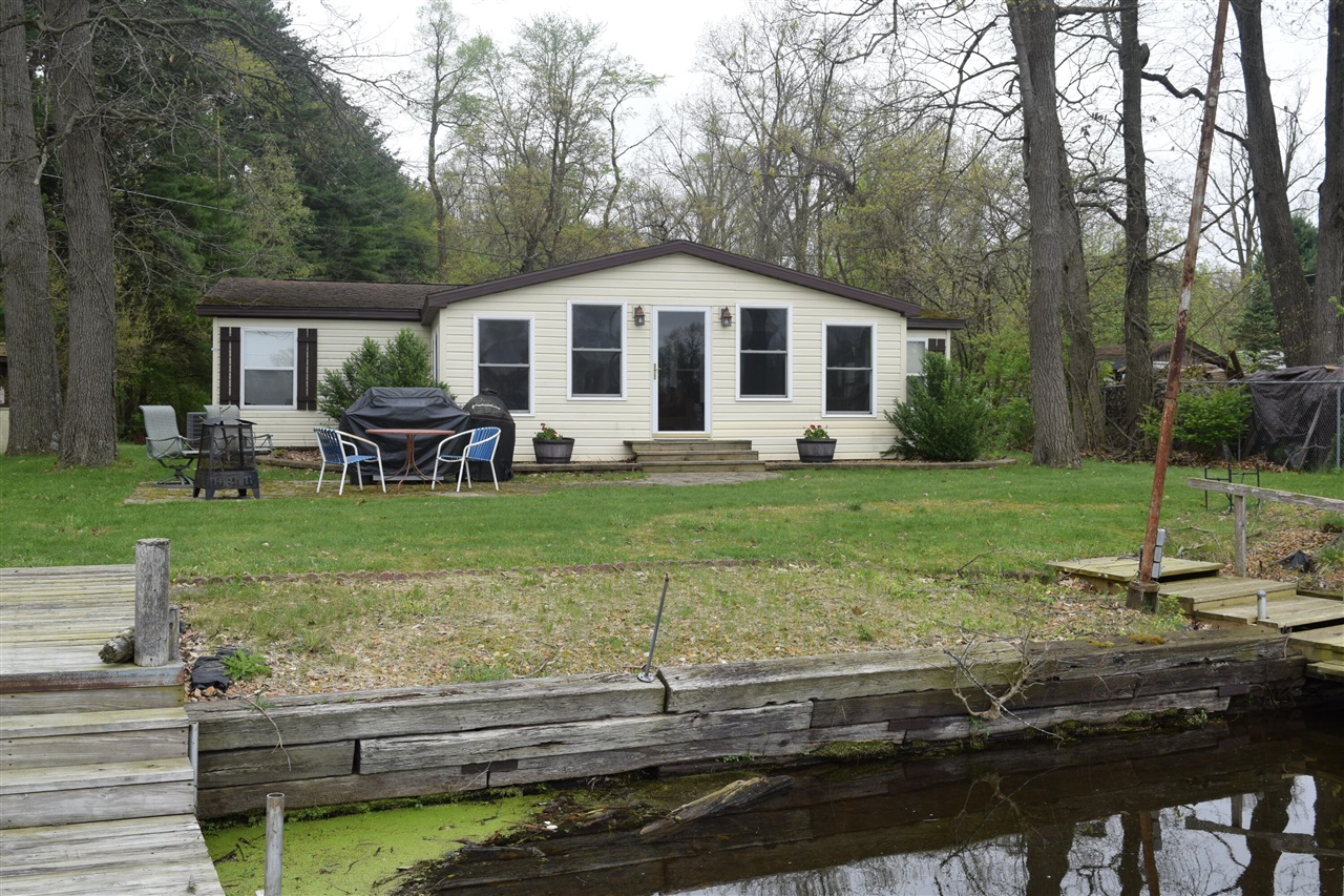 12230 Riverside Drive Property Photo 7