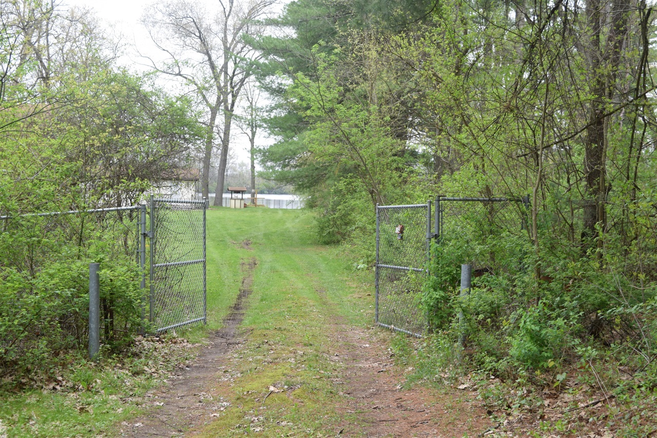 12230 Riverside Drive Property Photo 8