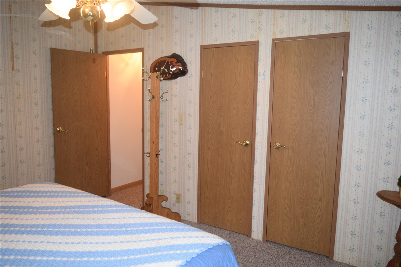 12230 Riverside Drive Property Photo 19