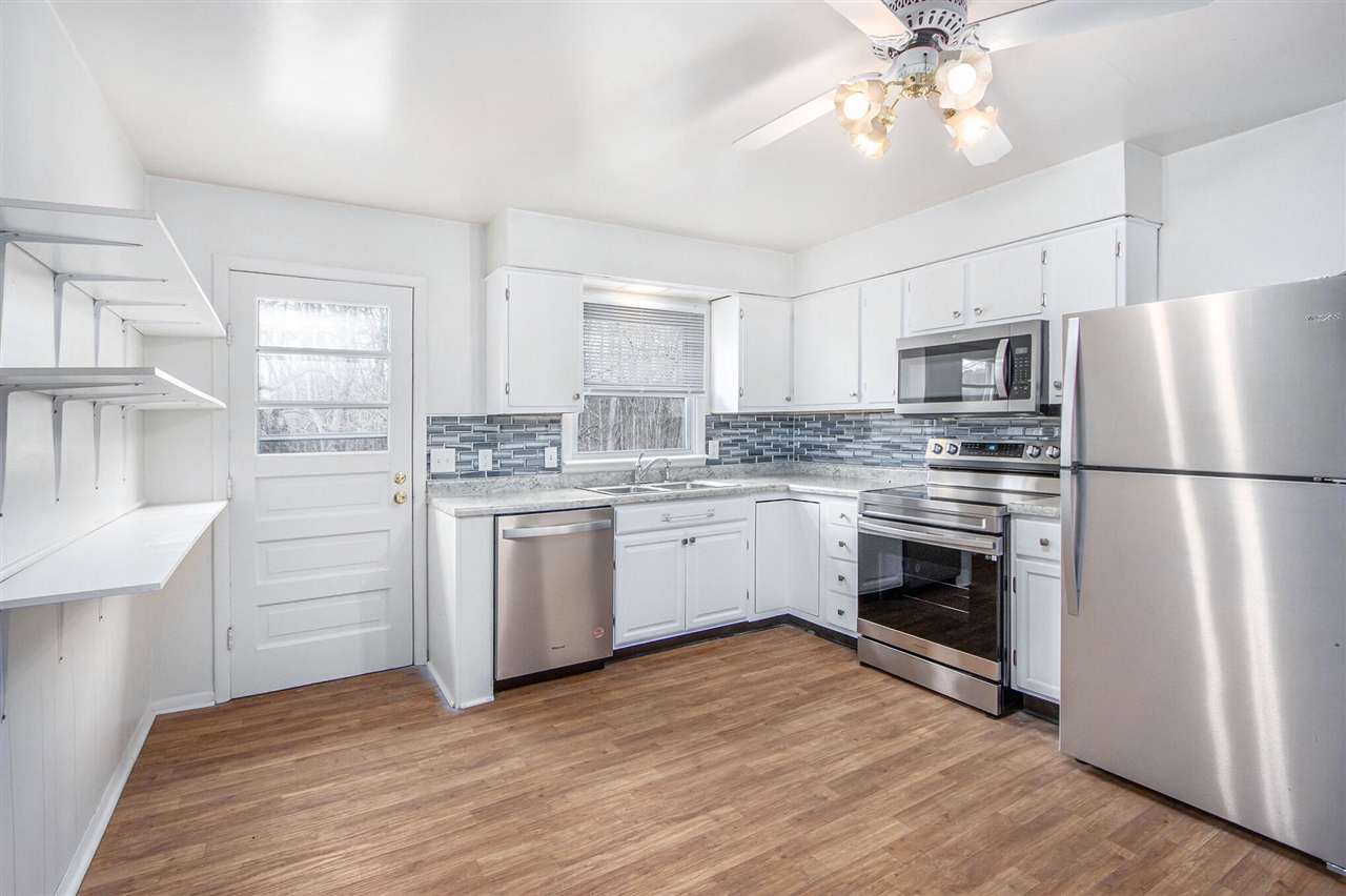 10477 S Sprinkle Road Property Photo 6