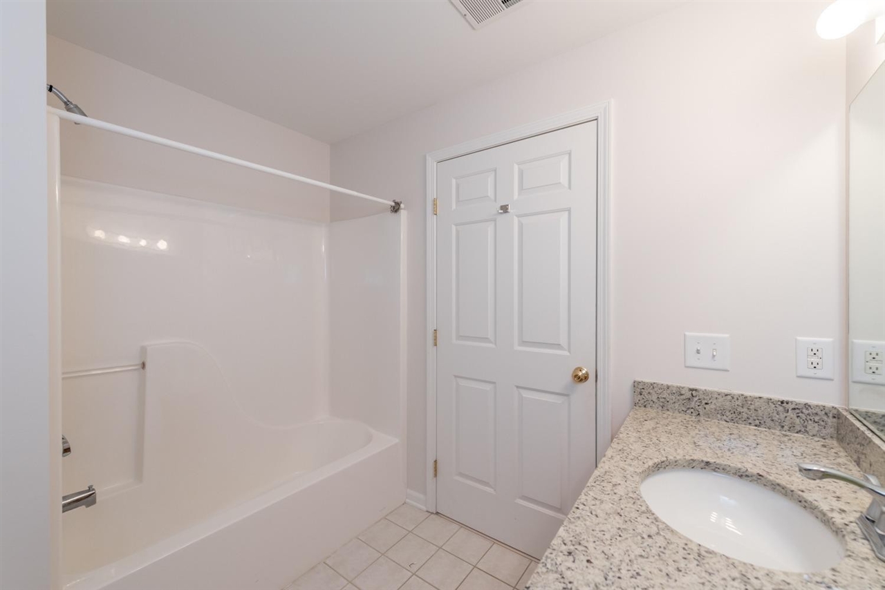 2800 S Knightsbridge Circle Property Photo 14