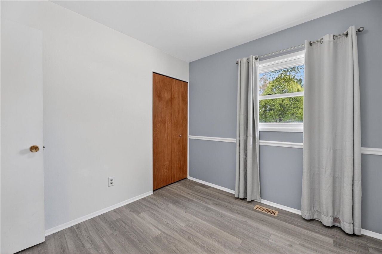385 Hollywood Drive Property Photo 23