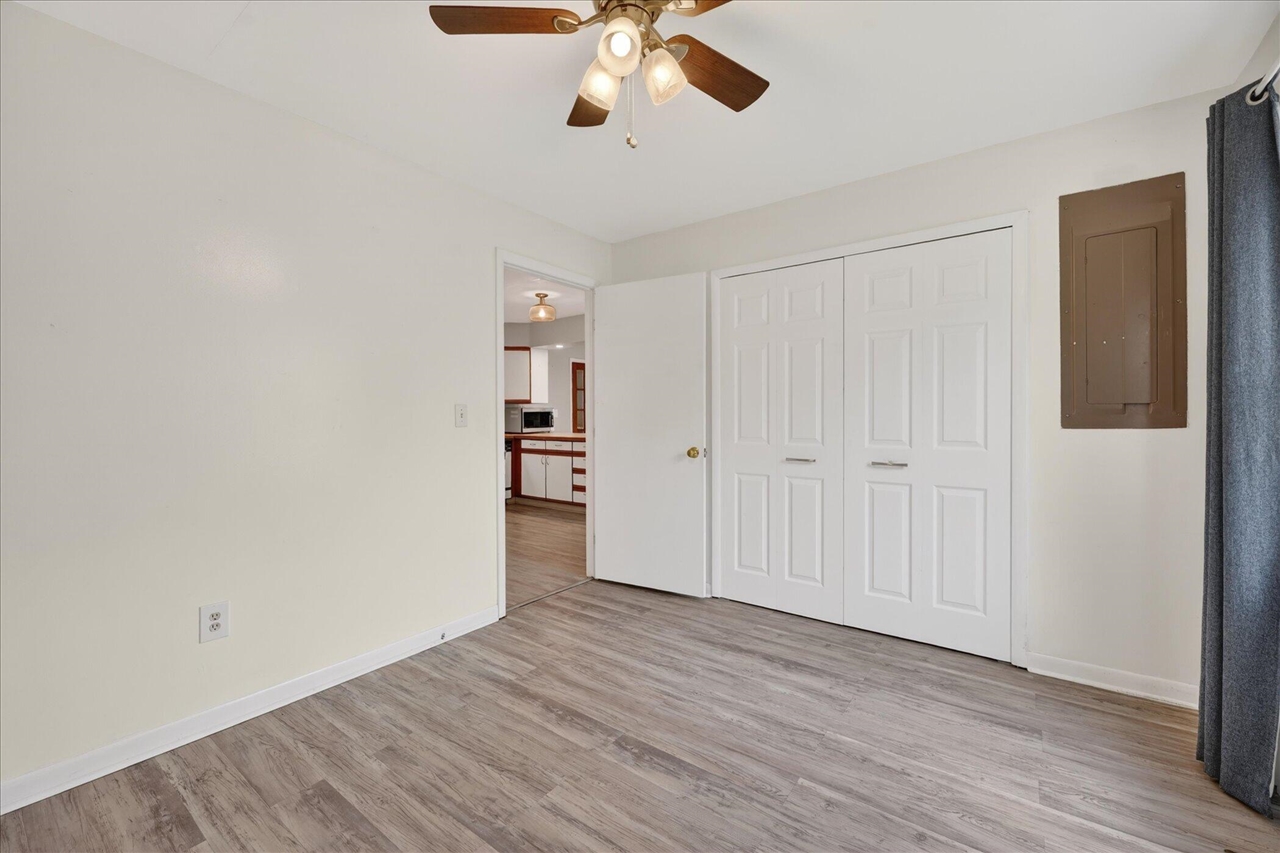 385 Hollywood Drive Property Photo 36
