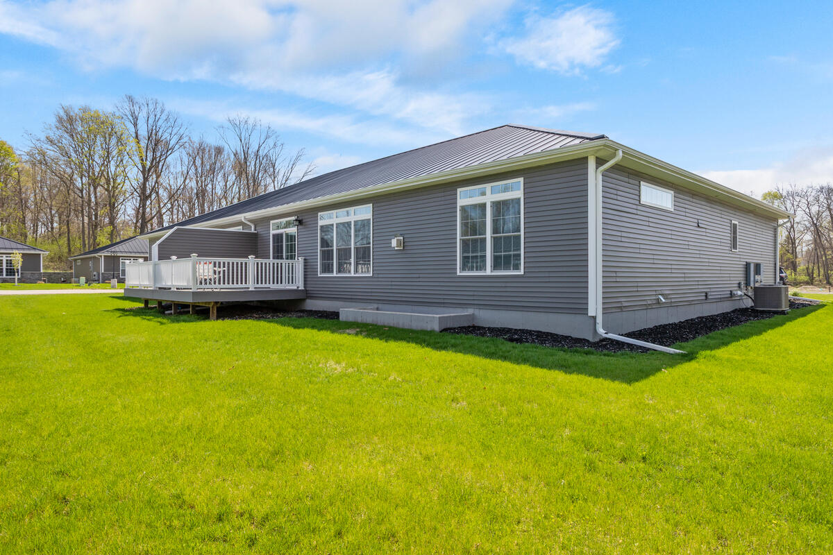 243 Auseon Court Property Photo 2
