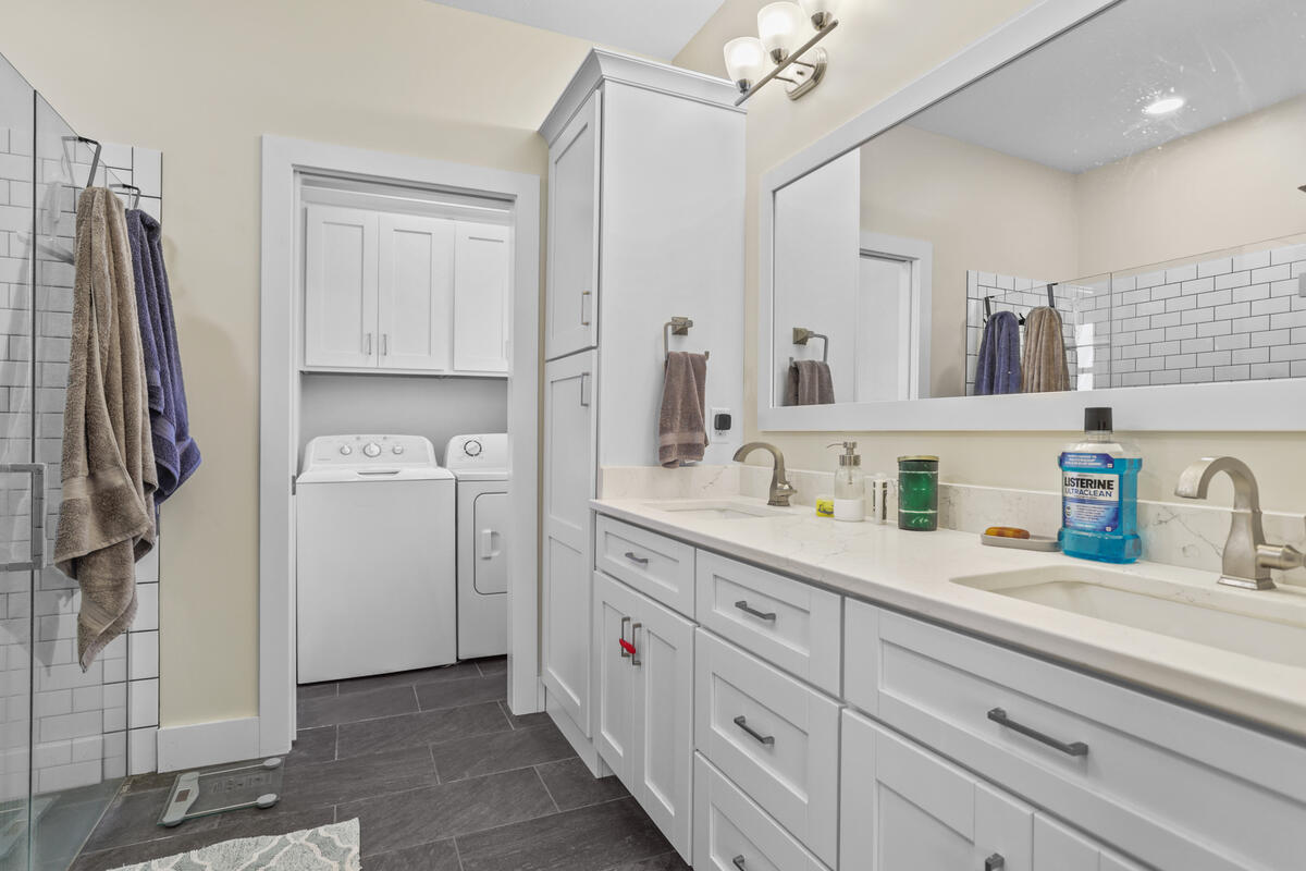 243 Auseon Court Property Photo 20