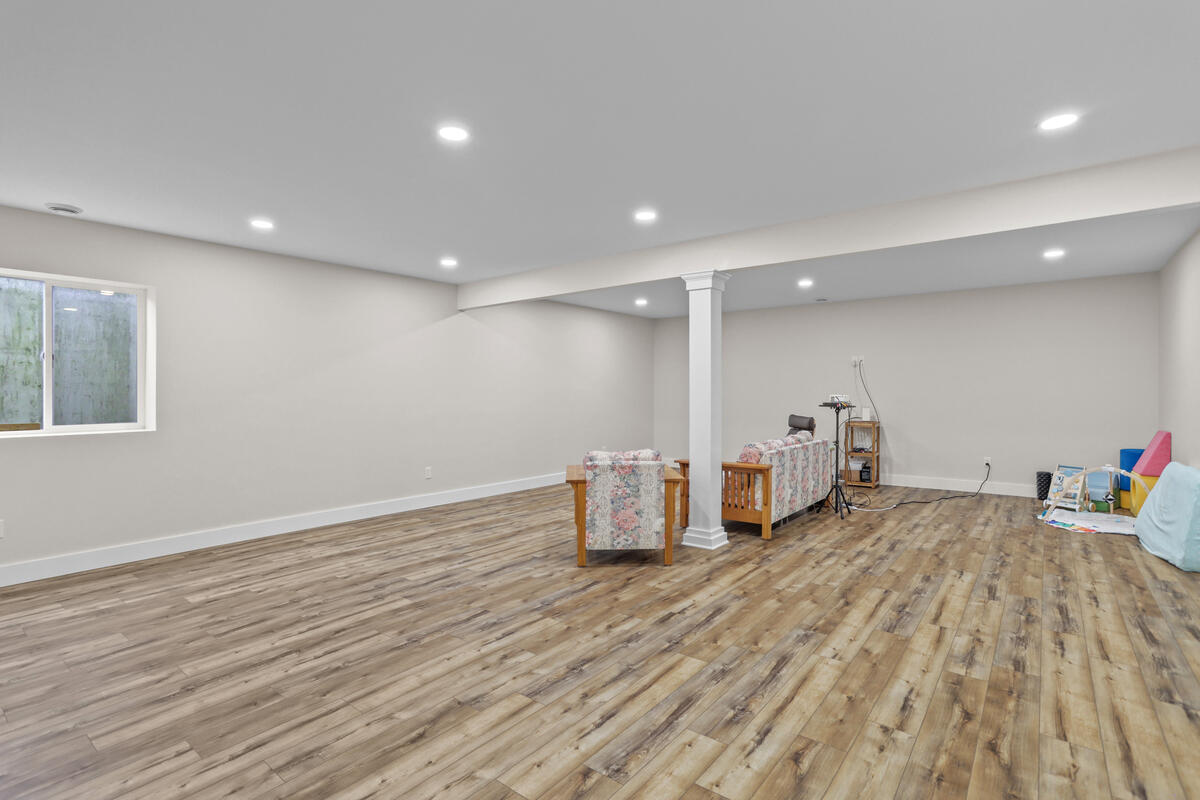 243 Auseon Court Property Photo 22