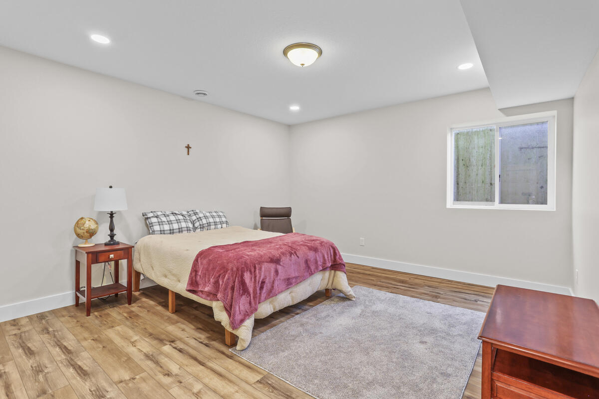 243 Auseon Court Property Photo 26