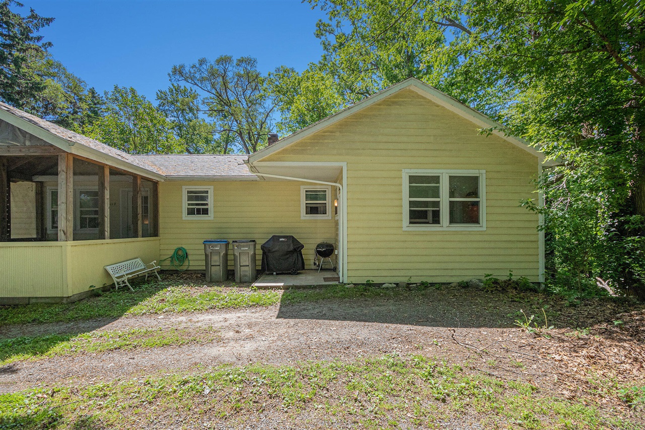 121 E Michigan Street Property Photo 5