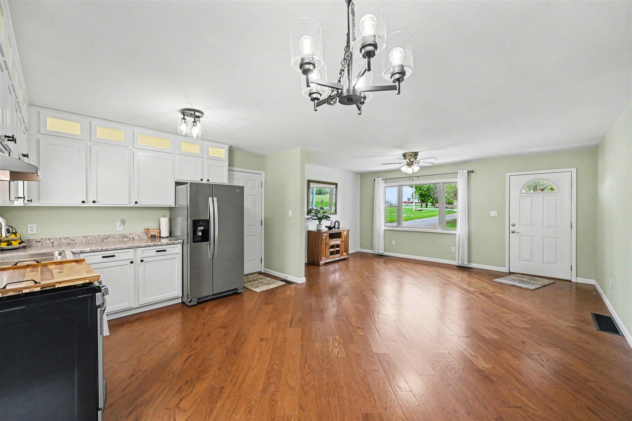 1301 18 1/2 Mile Road Property Photo 6