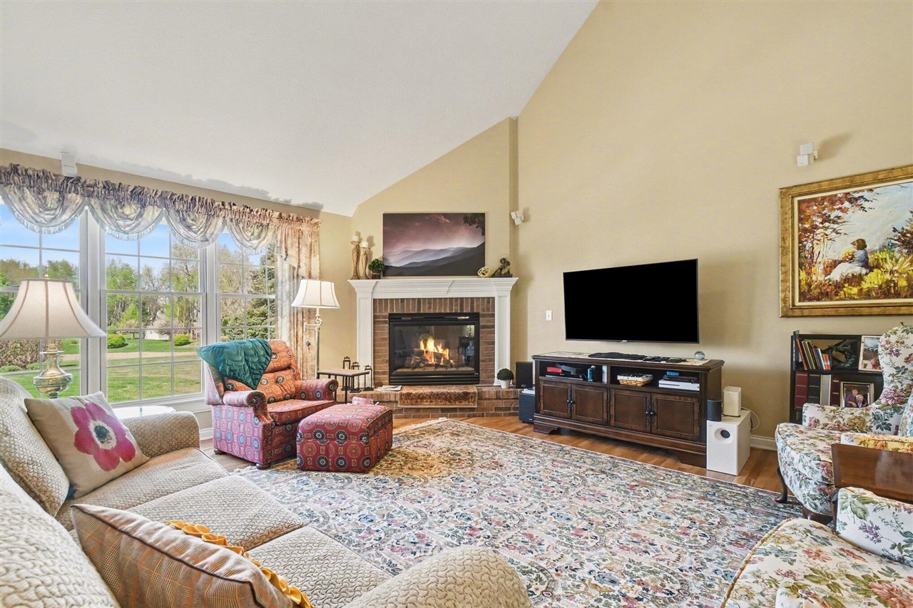 5965 Pollys Path Property Photo 5
