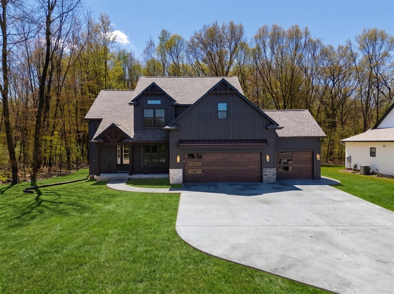 9941 Honey Creek Trail Property Photo 1